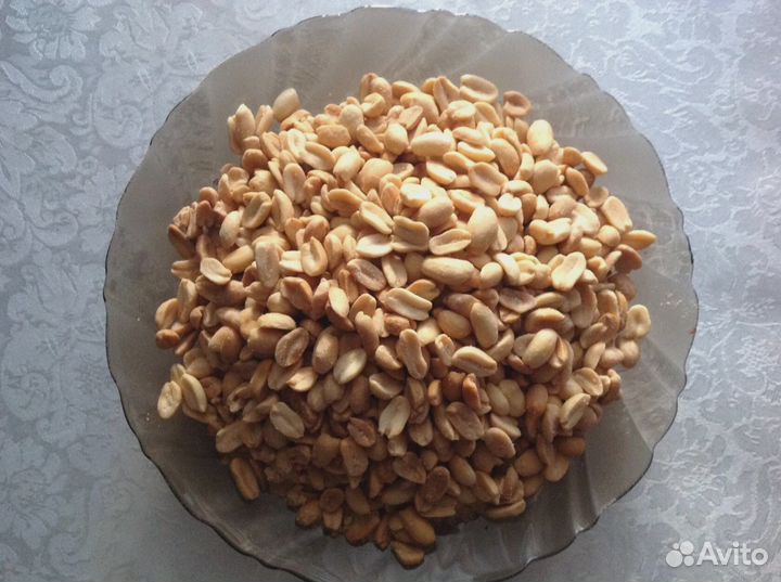 Арахис бланшированный