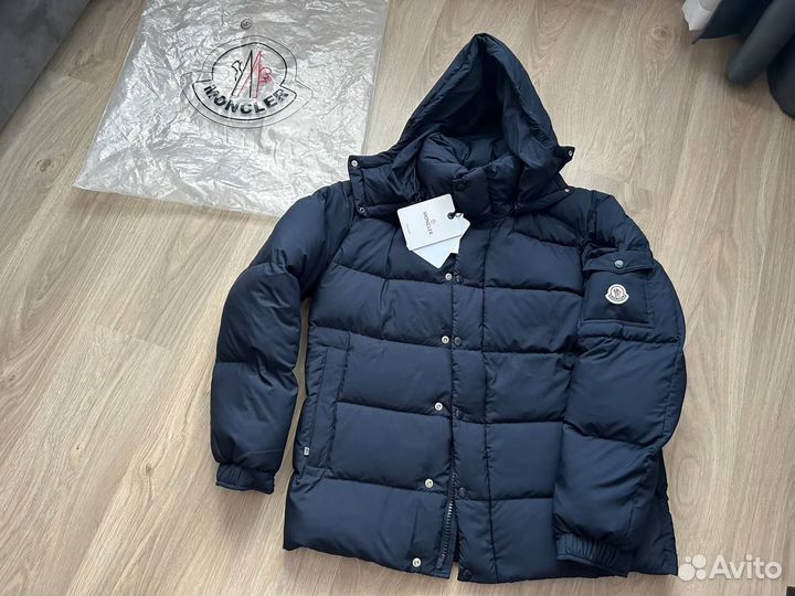 Пуховик Moncler Vezere