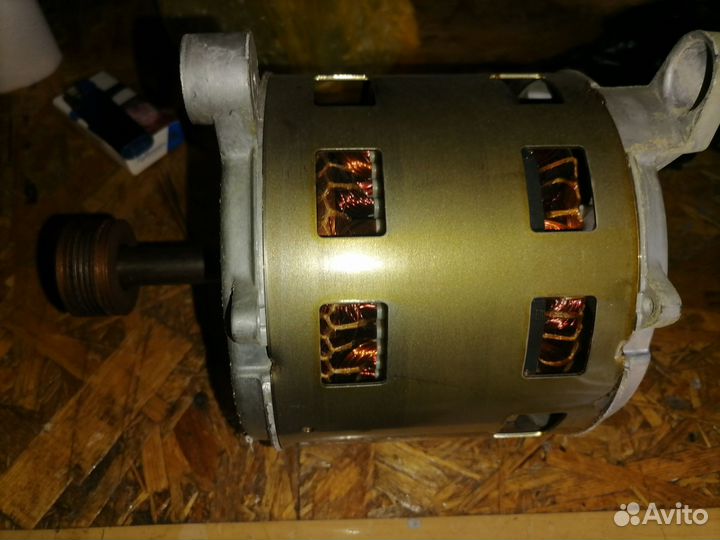 Двигатель от стиральной машины