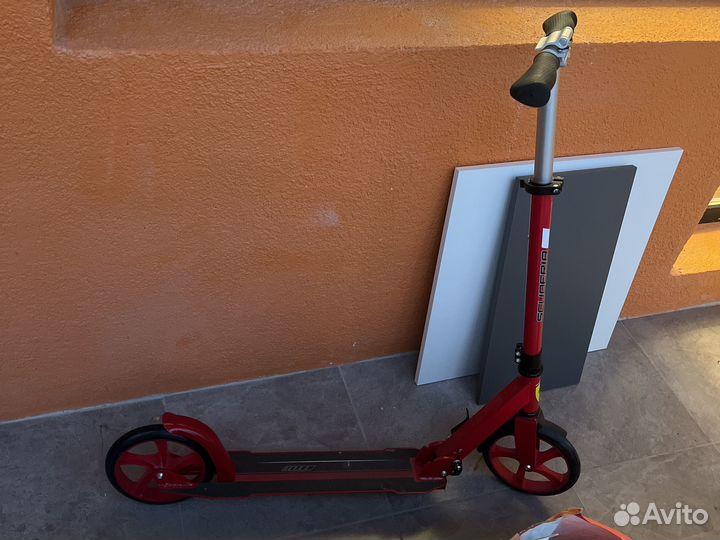 Самокат Ferrari для взрослых и детей