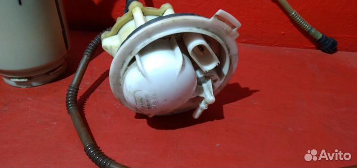 Насос топливный левый Туарег бензонасос 2002-2010