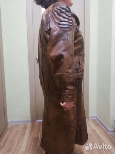 Женский кожаный плащ