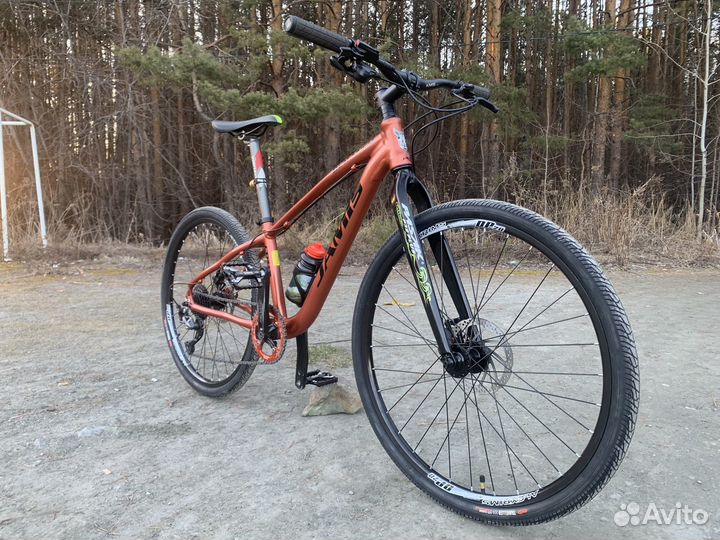 Велосипед jamis