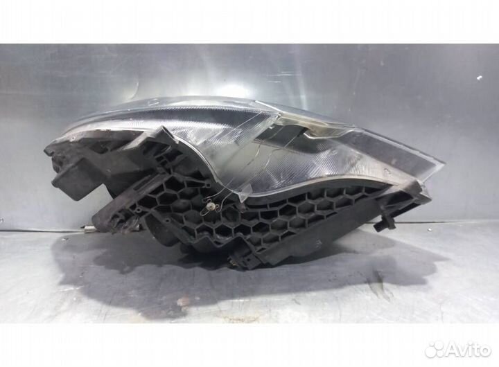 Фара правая Skoda Superb 2 рестайлинг 2014 галоген