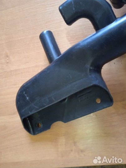 Воздухозаборник двигателя Nissan Qashqai J10