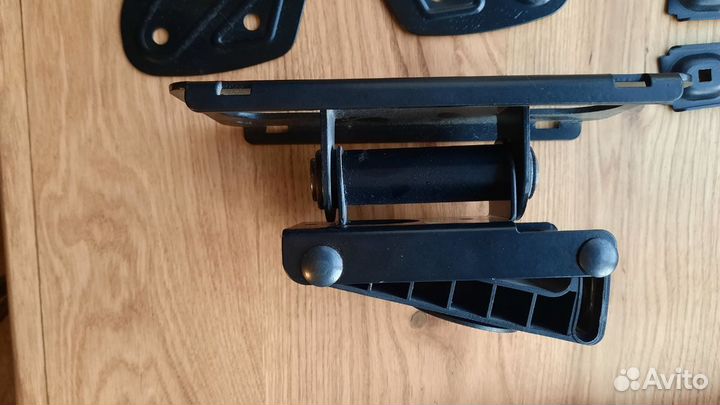 Кронштейн для телевизора наклонно поворотный