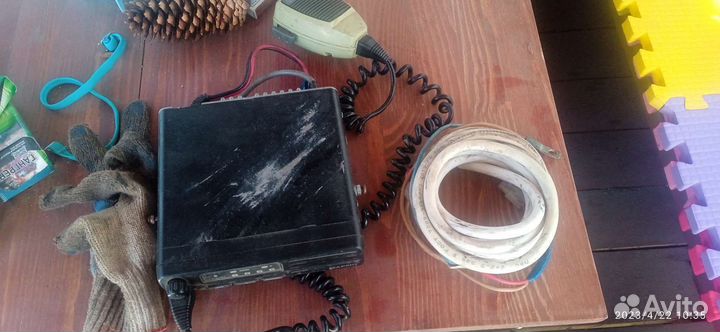 Автомобильная рация с антенной