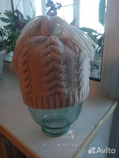 Шапочки женские