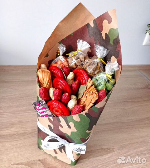 Букет мужской с колбасами, рыбкой