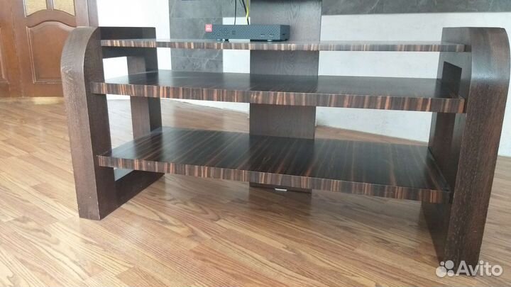 Стойка тв дуб