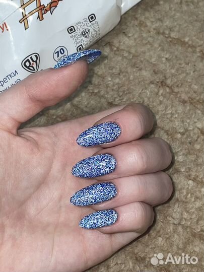 Мастер по маникюру и педикюру