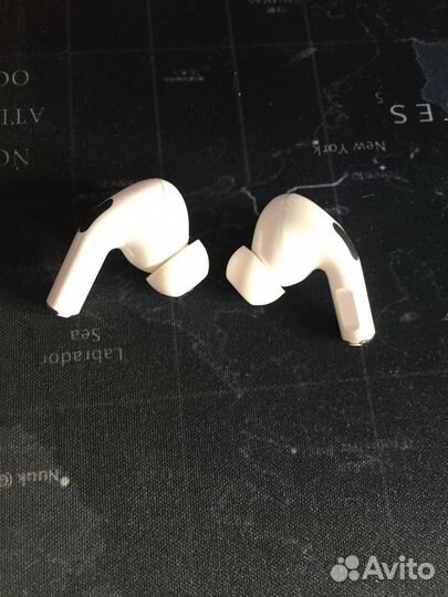 Правый и левый наушник airpods pro оригинал
