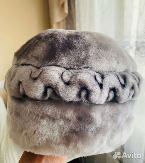 Шапка женская мутоновая