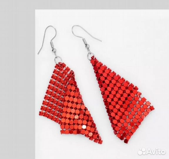 Серьги (бижутерия)