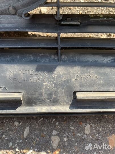 Решетка радиатора ford mondeo