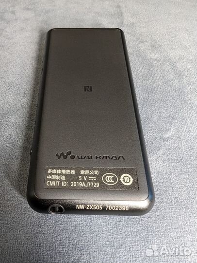 Плеер Sony NW-ZX505