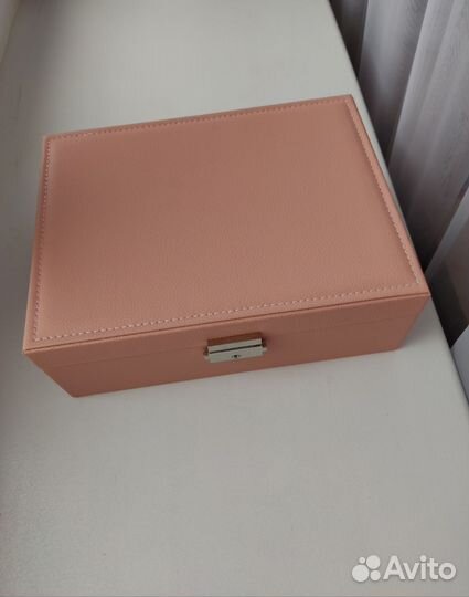 Шкатулка для украшений новая