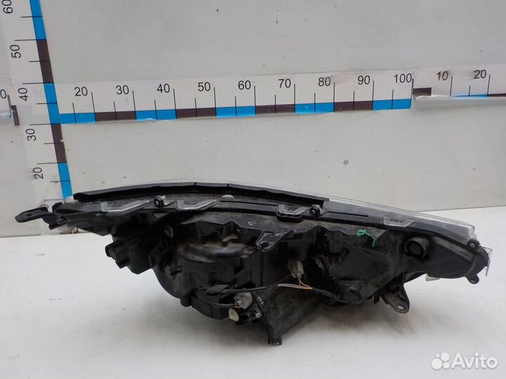 Фара левая Toyota RAV-4 2019