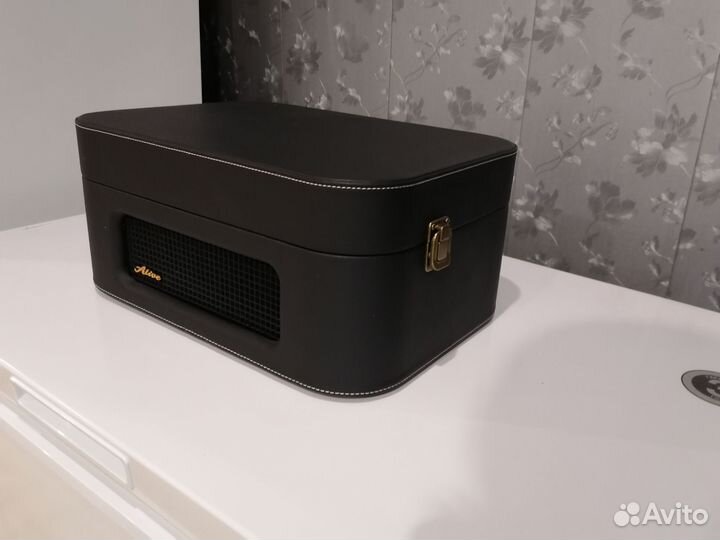 Виниловый проигрыватель Audio stories Glam Noir