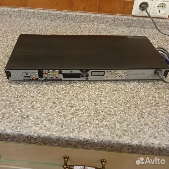DVD плеер Sony DVP-NS728H