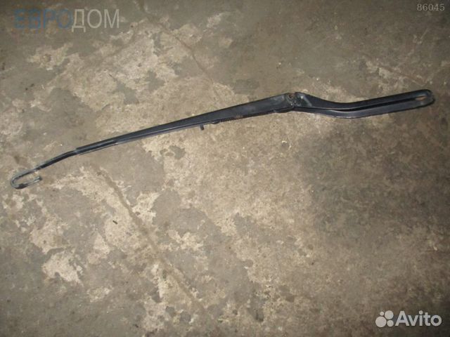 Щеткодержатель левый BMW E53 s1063177