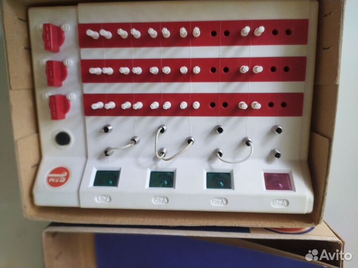 Логистическая цепь игры головоломки времен СССР