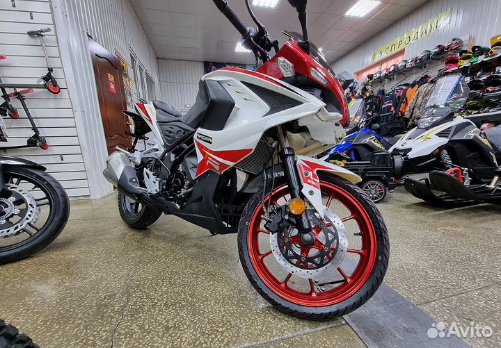 Мотоцикл RC300 storm PRO-sport (bajaj pulsar)