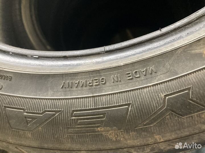 Goodyear EfficientGrip SUV 255/45 R18