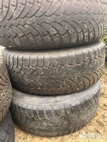 Pirelli Formula Ice 215/60 R16