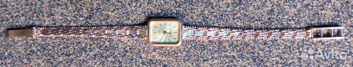 Часы наручные женские золотые