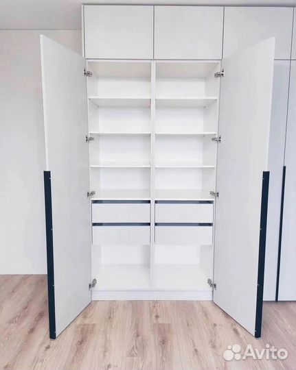 Шкаф в детскую