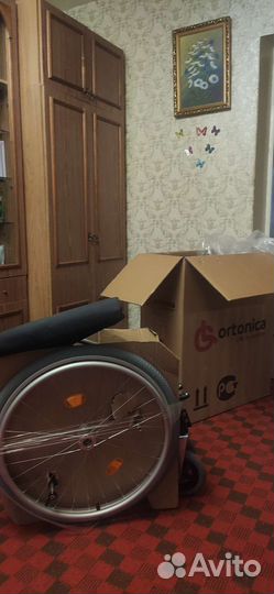 Кресло-коляска инвалидная с ручным приводом