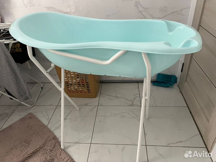 Детская ванночка с подставкой