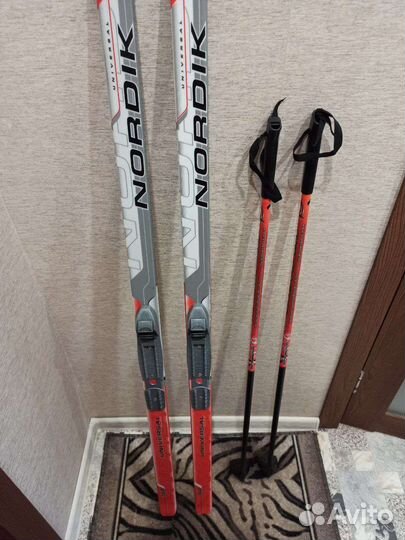 Беговые лыжи