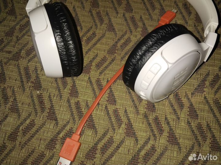 Беспроводные наушники jbl tune600btnc