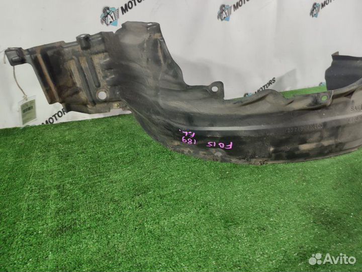 Подкрылок передний левый Nissan Sunny FB15 QG15DE