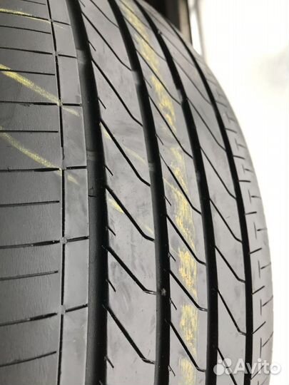 Bridgestone Turanza T005A 215/55 R17 94W