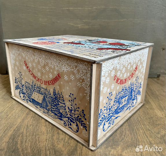 Коробка подарочная деревянная Новый Год