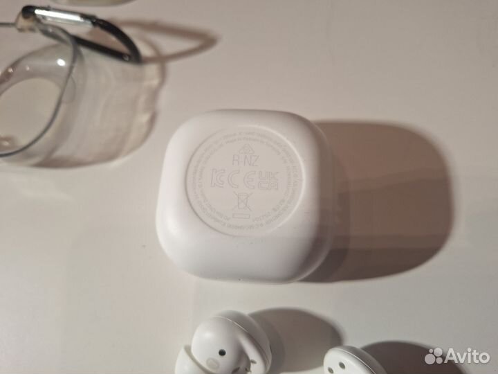 Samsung Galaxy Buds 2 pro white