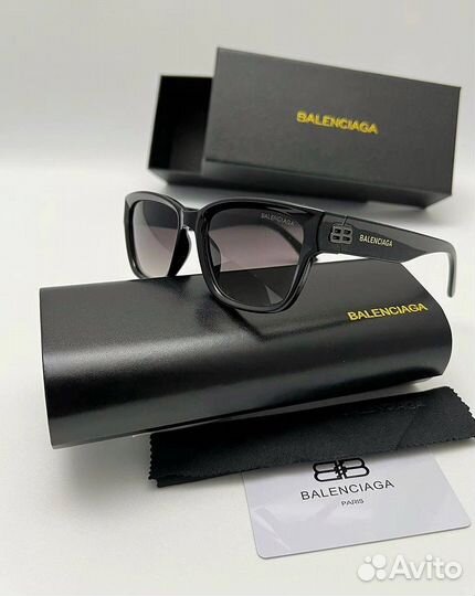 Солнцезащитные очки balenciaga