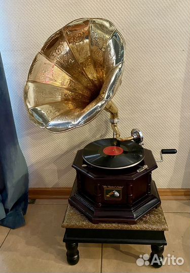 Граммофон His master's voice деревянный