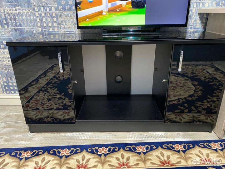 Подставка под телевизор