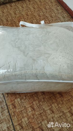 Одеяло комплекте подушкой