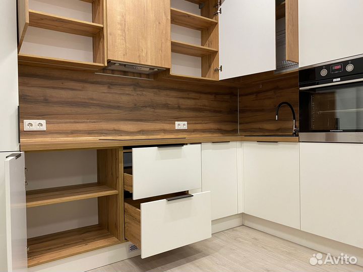 Кухня (цена за всю кухню)km-35581