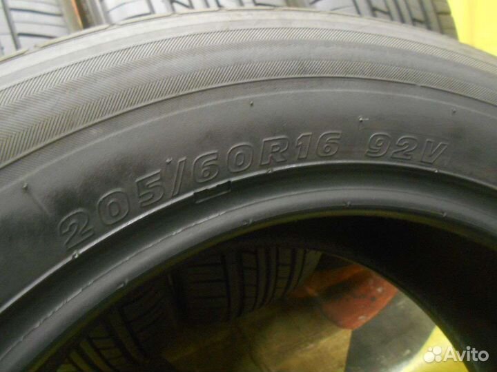 Kumho Solus KH17 205/60 R16