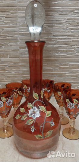 Графин с рюмками, цветное стекло