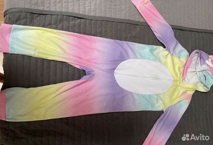 Продажа костюмов на девочку