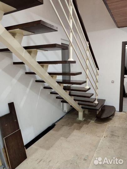 Лестница на второй этаж/изготовление лестниц
