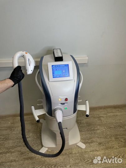 Аппарат для фотоомоложения и фотоэпиляции IPL M22