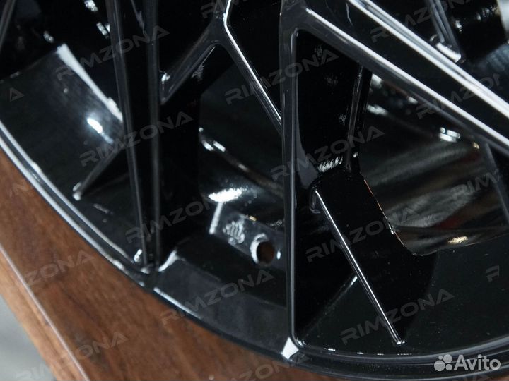 Литые диски HRE R17 для Skoda. Арт880